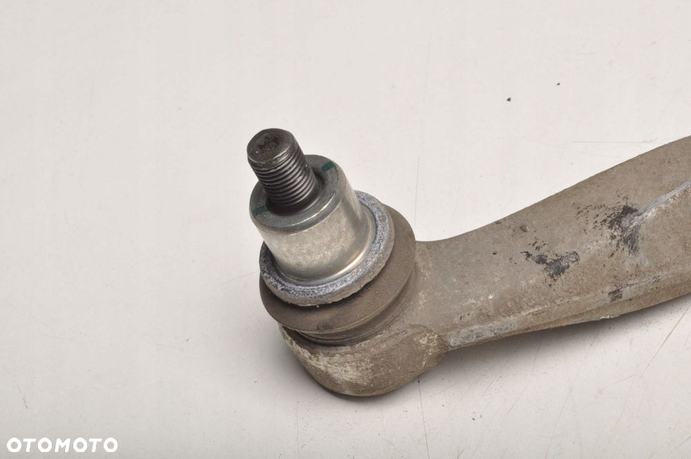 AUDI A4 B8 WAHACZ PRAWY PRZÓD 8K0407696H - 2