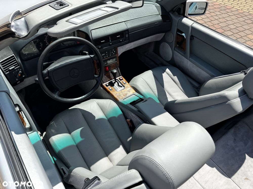 Mercedes-Benz SL - 16