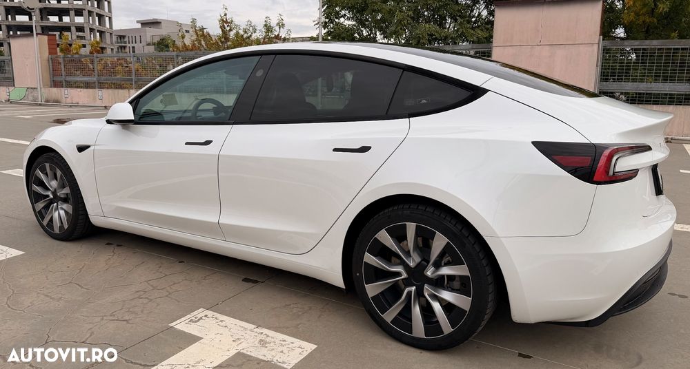 Tesla Model 3 Long Range AWD Premium - 5