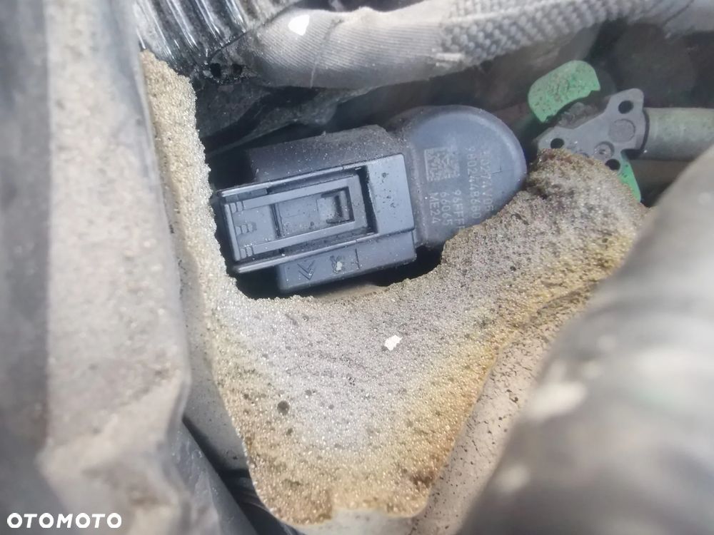 Wtryskiwacz Citroen Peugeot Ford 1.6 E-HDI 9802448680 1.6 TDCI - 2