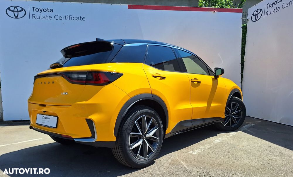 Lexus LBX 1.5 HEV 4x2 CVT Emotion - 11
