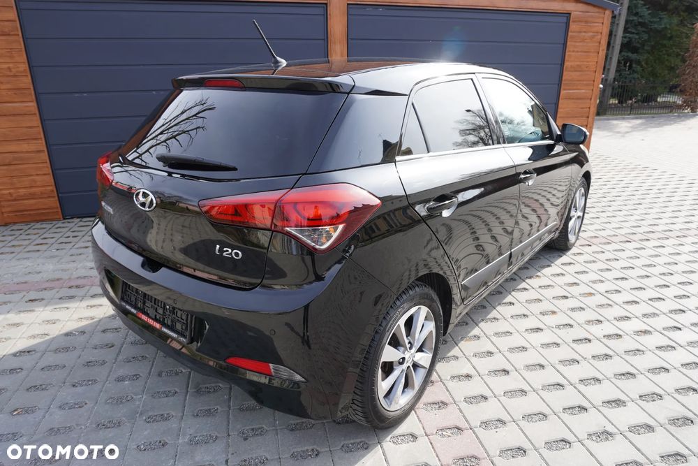 Hyundai i20 1.2 YES Gold - 6