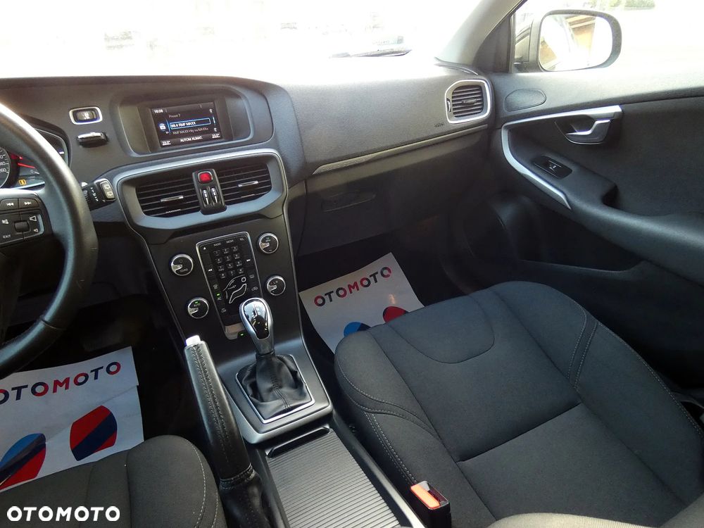 Volvo V40 Cross Country D2 Drive-E Momentum - 39