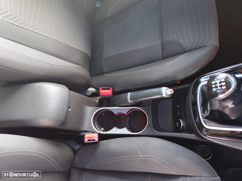 Ford Fiesta 1.5 TDCi Titanium - 34