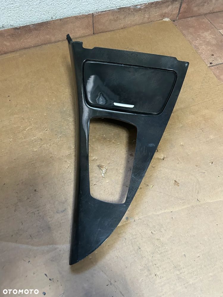 BMW F06 F13 RAMKA DEKOR TUNELU ŚRODKOWEGO NAVI EU 9242733 - 1
