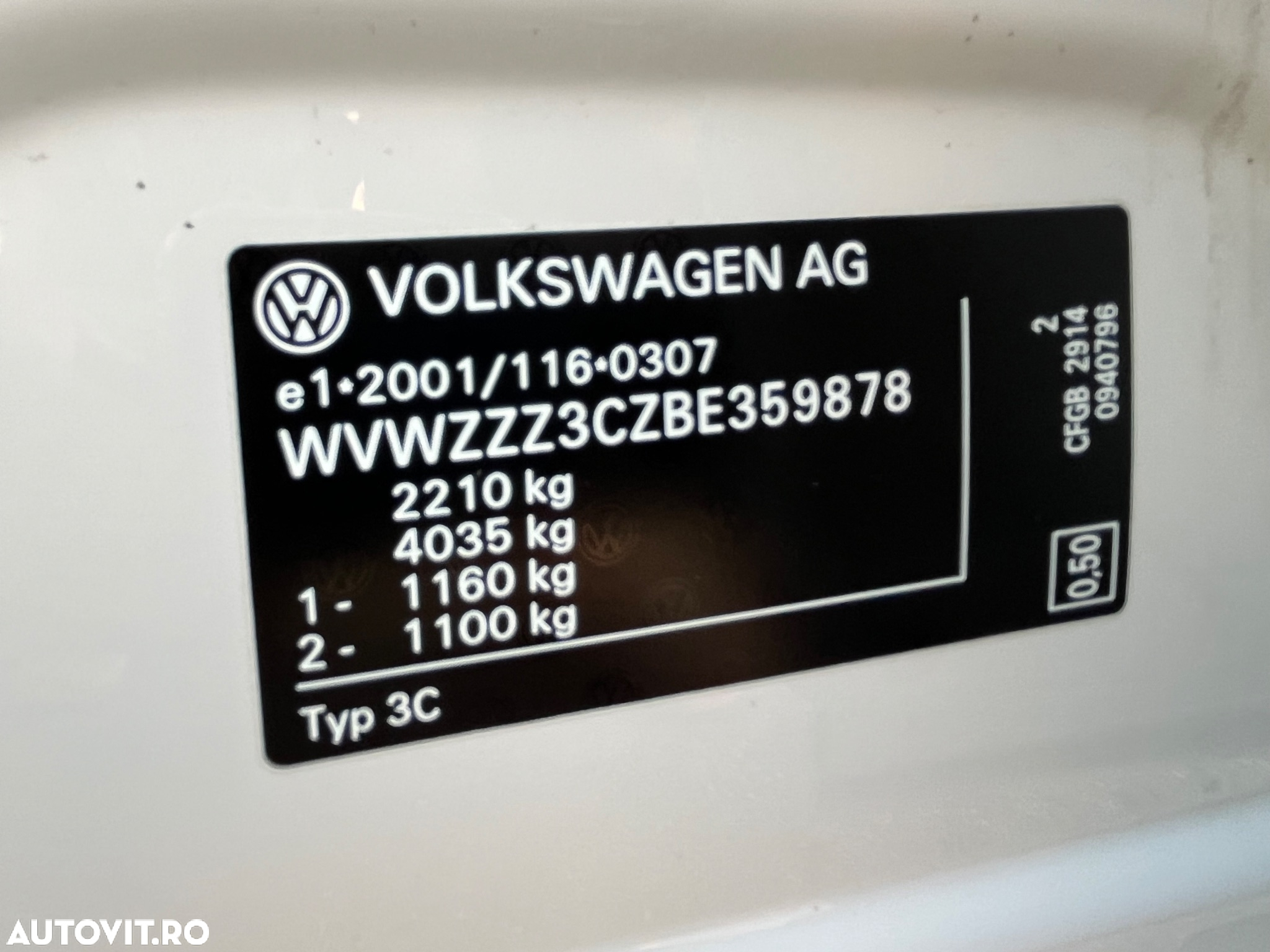 Volkswagen Passat Variant 2.0 TDI DPF DSG Individual - 38