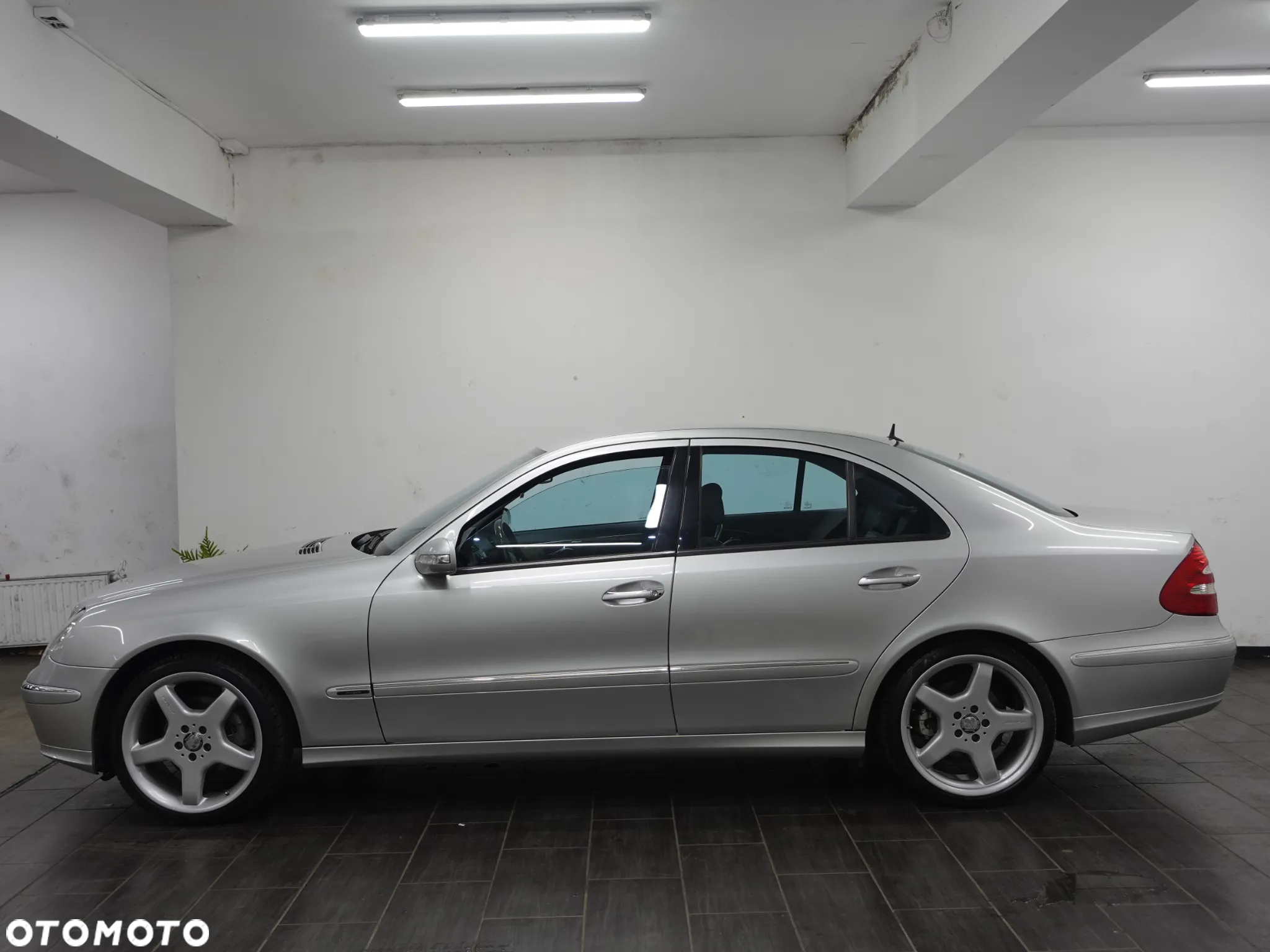 Mercedes-Benz Klasa E 320 Avantgarde - 4