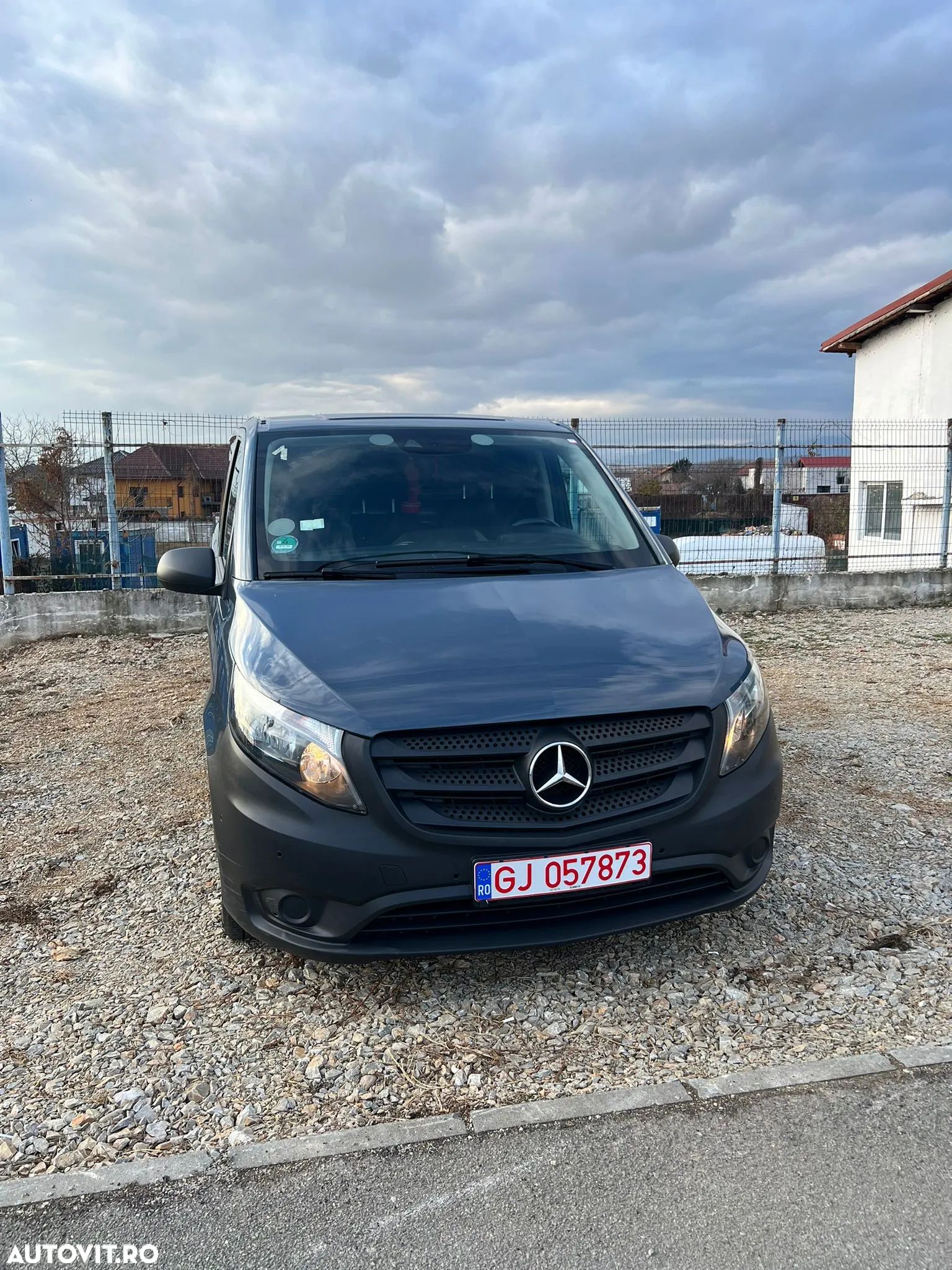 Mercedes-Benz Vito - 1