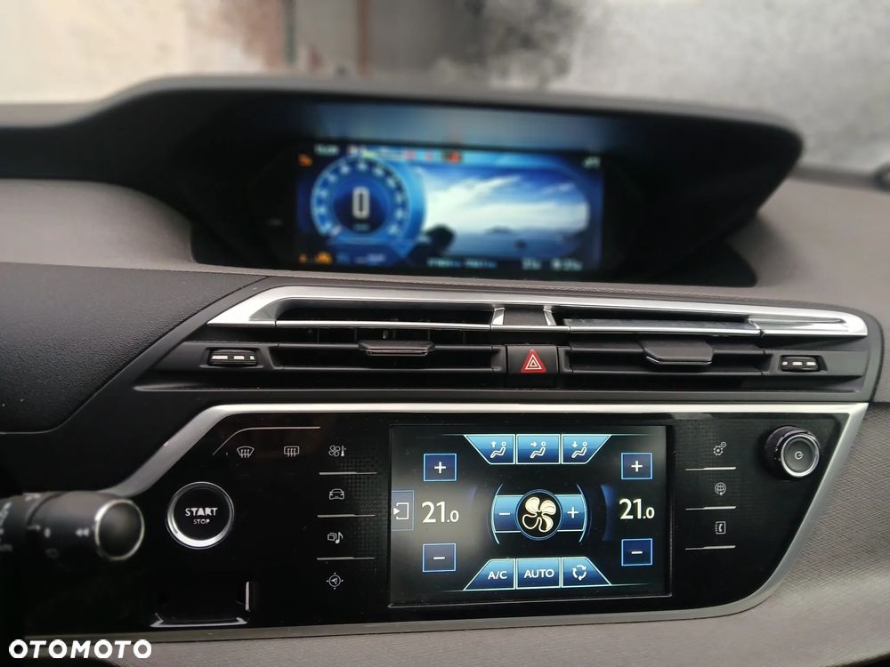 Citroën C4 Picasso - 12