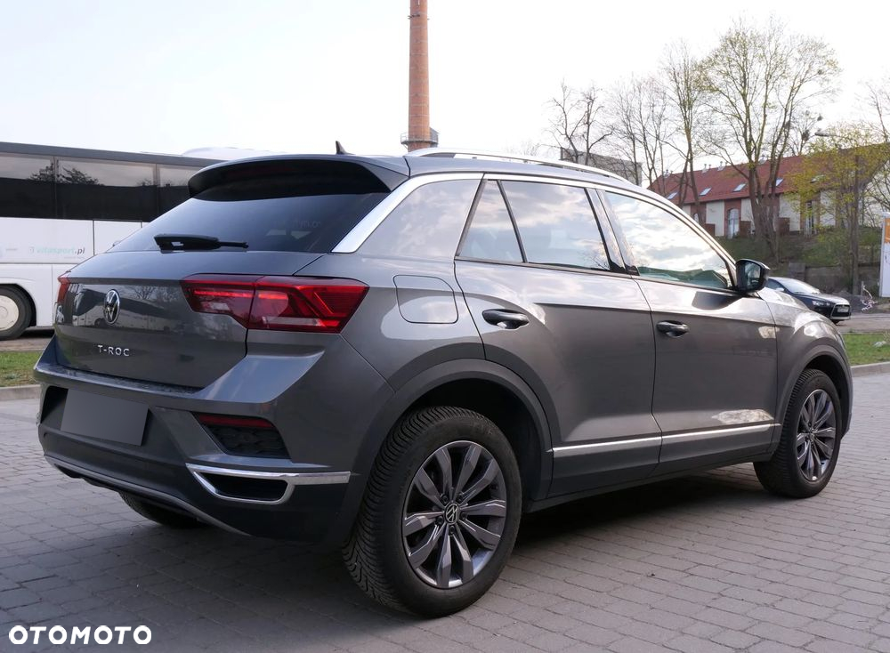 Volkswagen T-Roc - 9