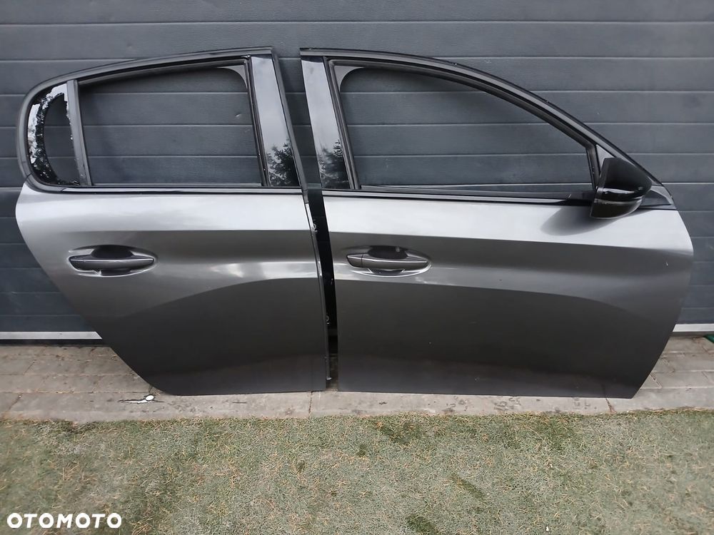 Drzwi prawy  tył tylne Peugeot 208 II kompletne z lusterkiem kolor - 1