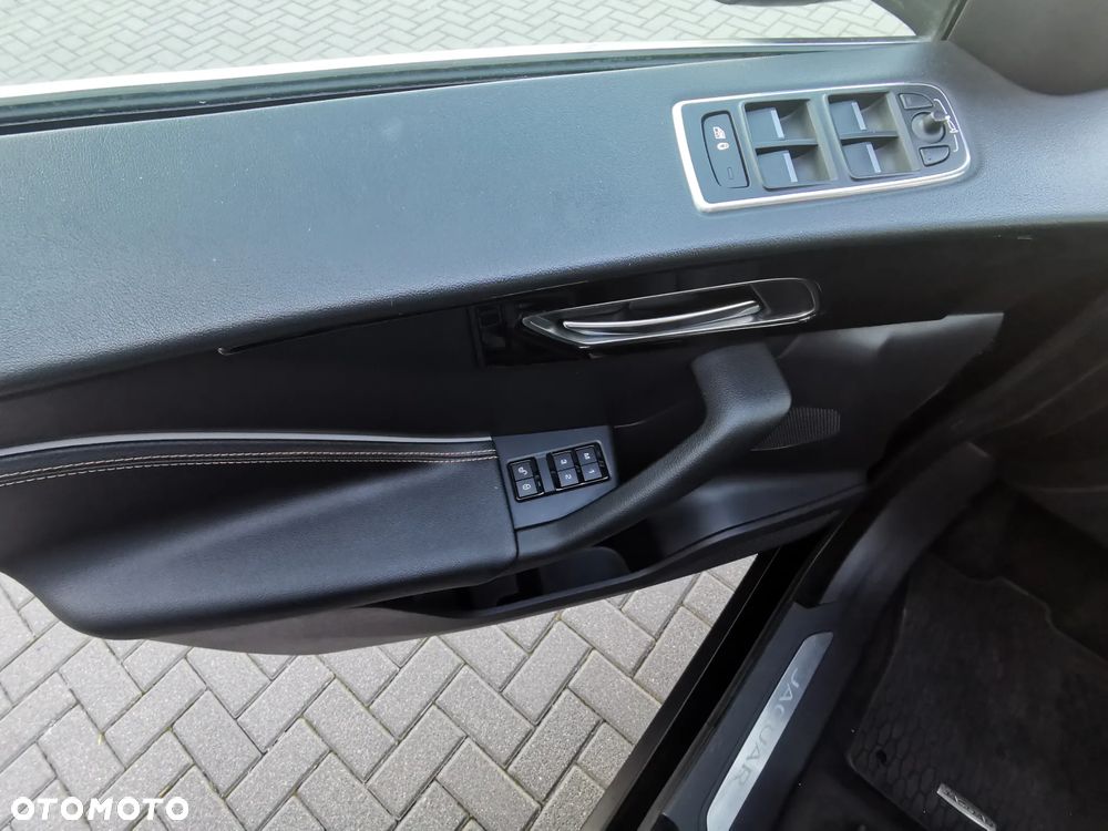 Jaguar F-Pace 35t AWD Prestige - 25