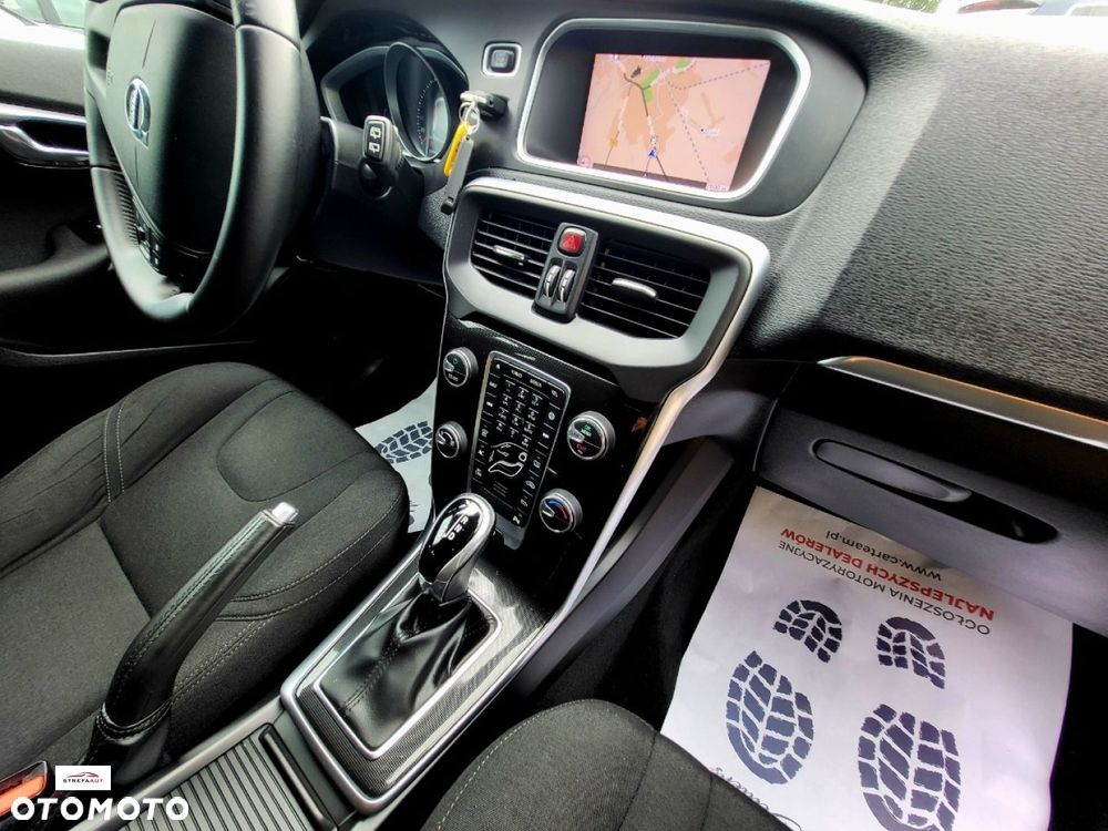 Volvo V40 - 16