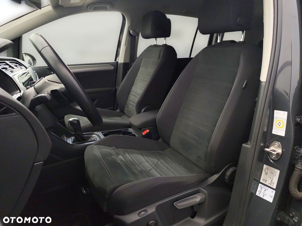 Volkswagen Touran 1.5 TSI EVO Comfortline DSG - 11