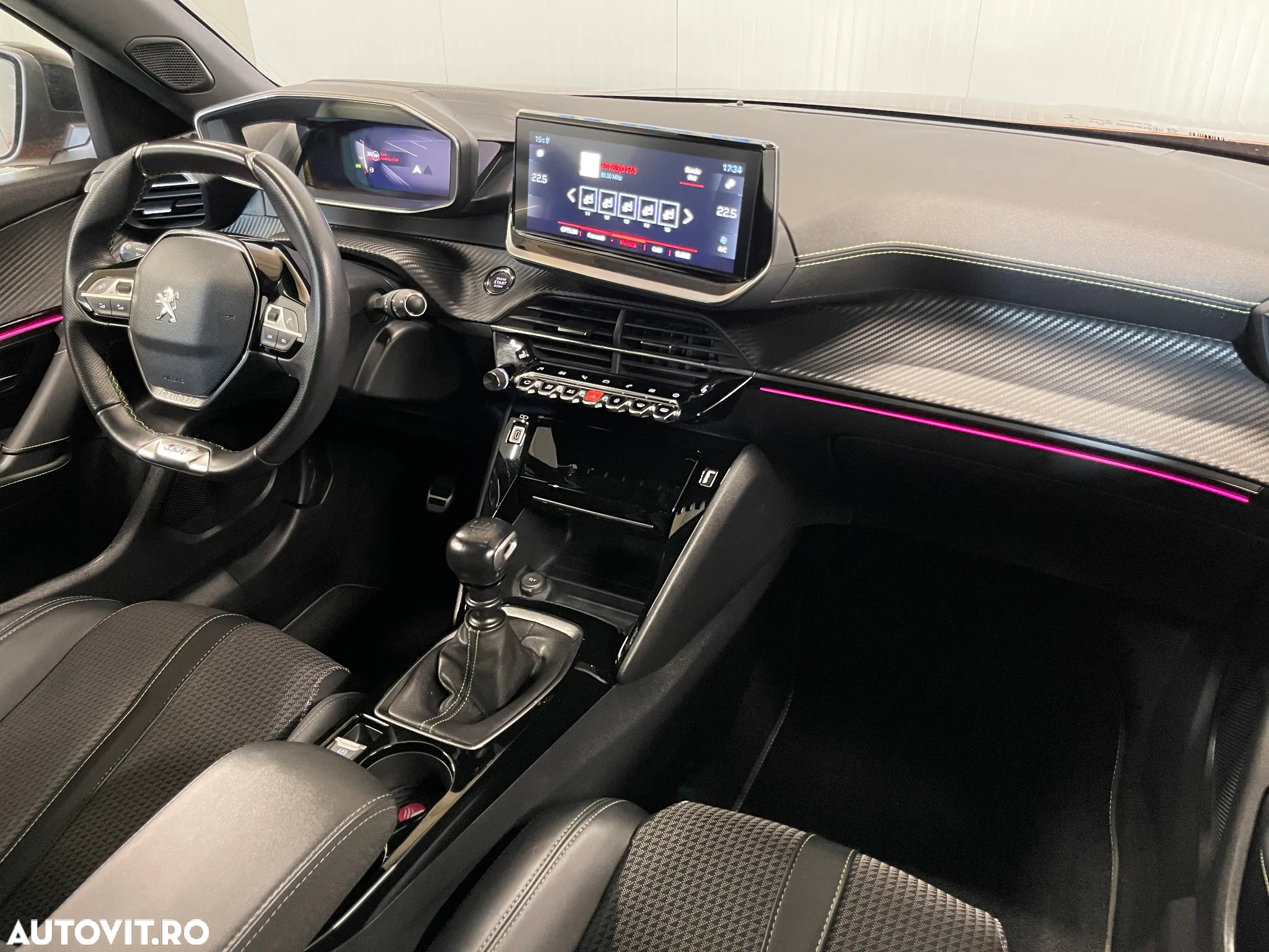 Peugeot 2008 1.2 PureTech BVM6 STT GT - 9