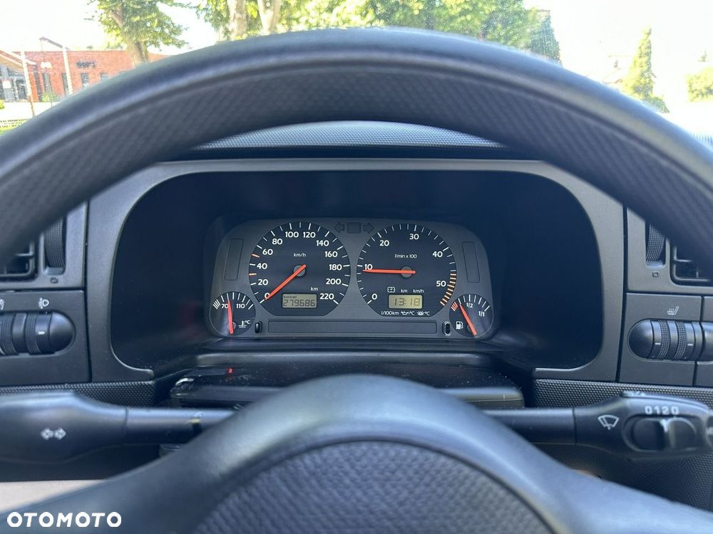 Volkswagen Golf - 20