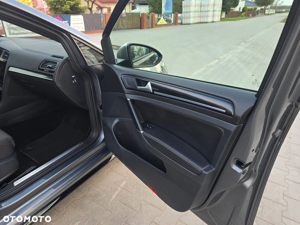 Volkswagen Golf R 4Motion (BlueMotion Technology) DSG - 27