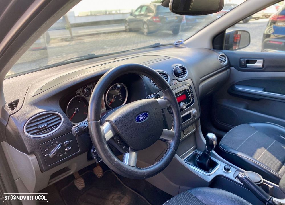 Ford Focus SW 1.6 TDCi Titanium - 11