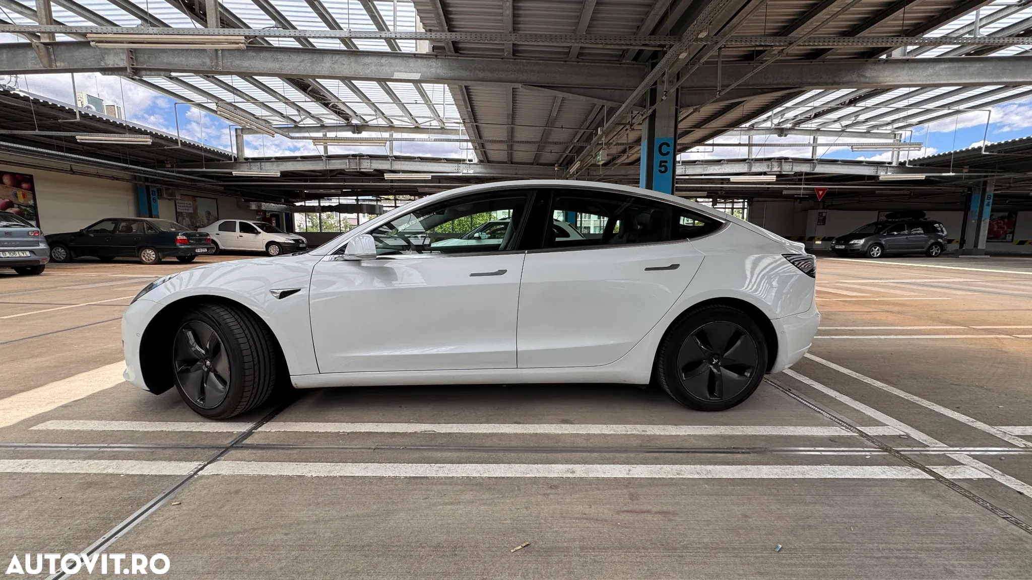 Tesla Model 3 Standard Reichweite Plus Hinterradantrieb - 20