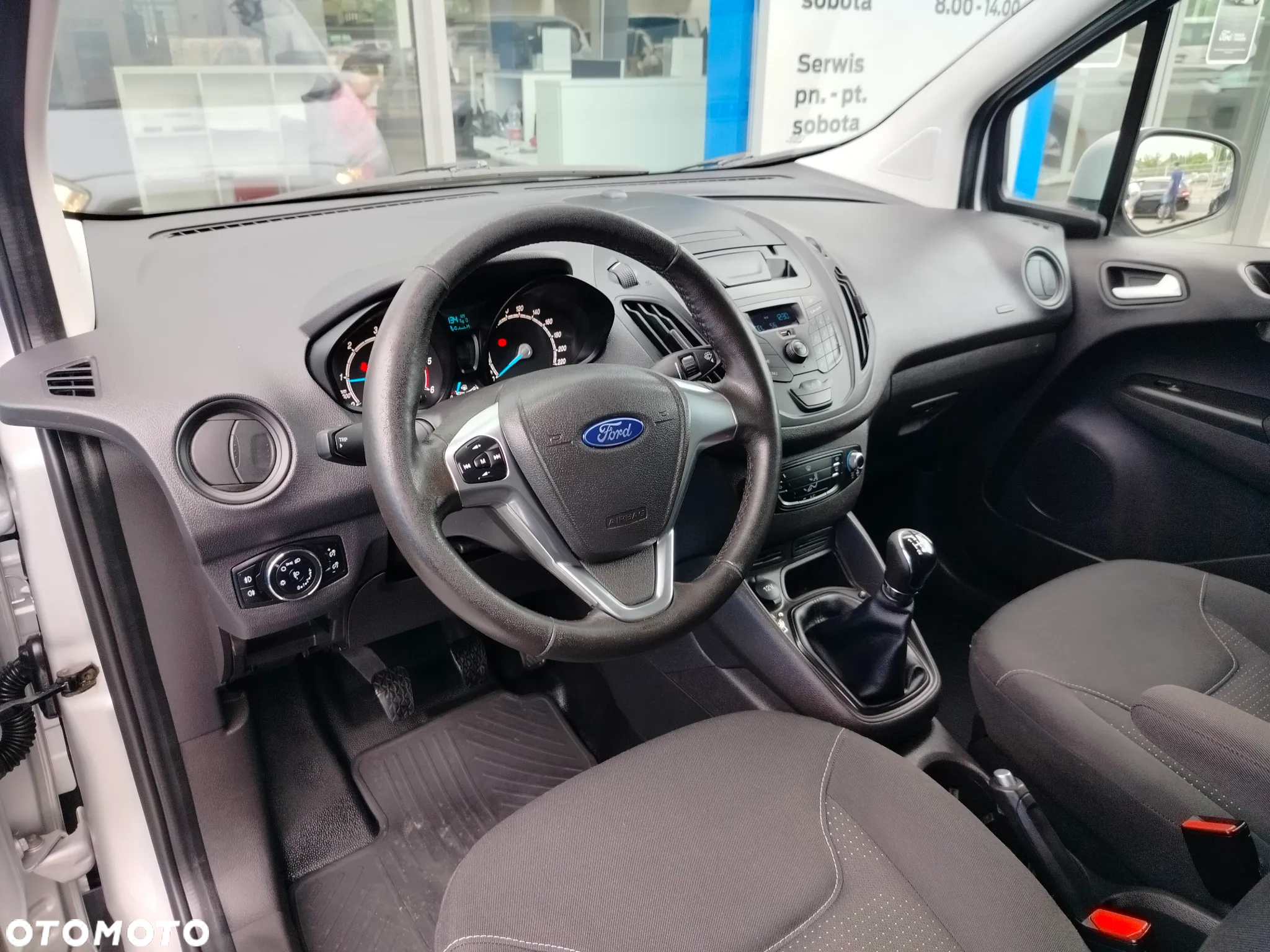Ford Transit Courier - 3