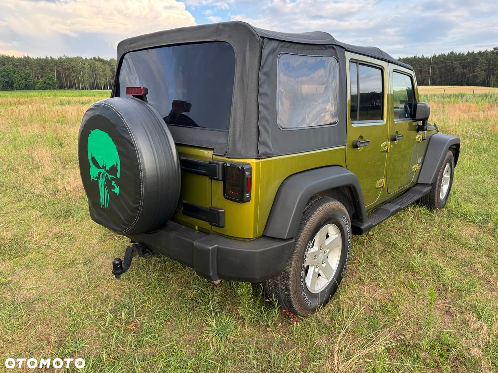 Jeep Wrangler Unlimited 3.8 Automatik Sahara - 14