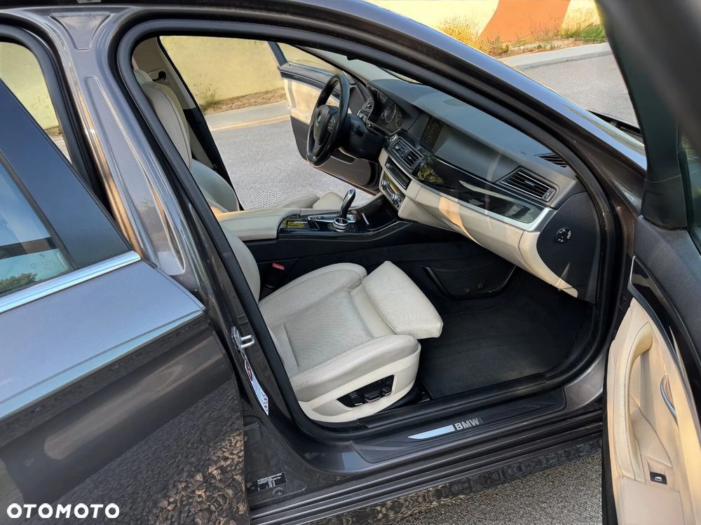 BMW Seria 5 520d Modern Line - 13