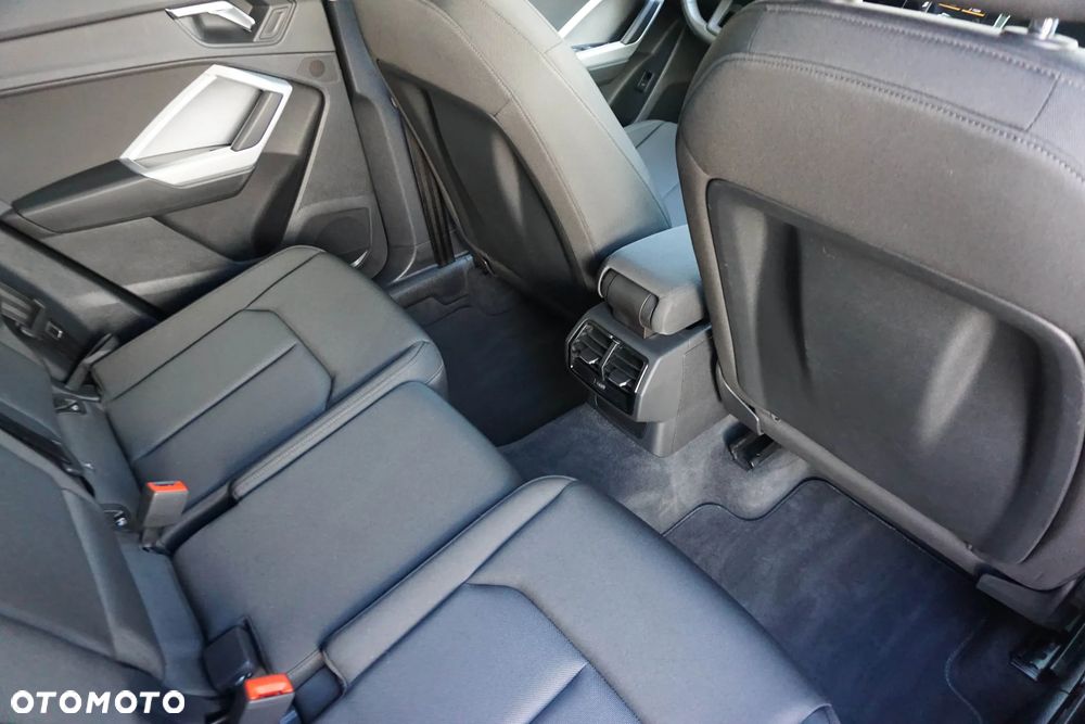 Audi Q3 35 TDI Advanced S tronic - 33