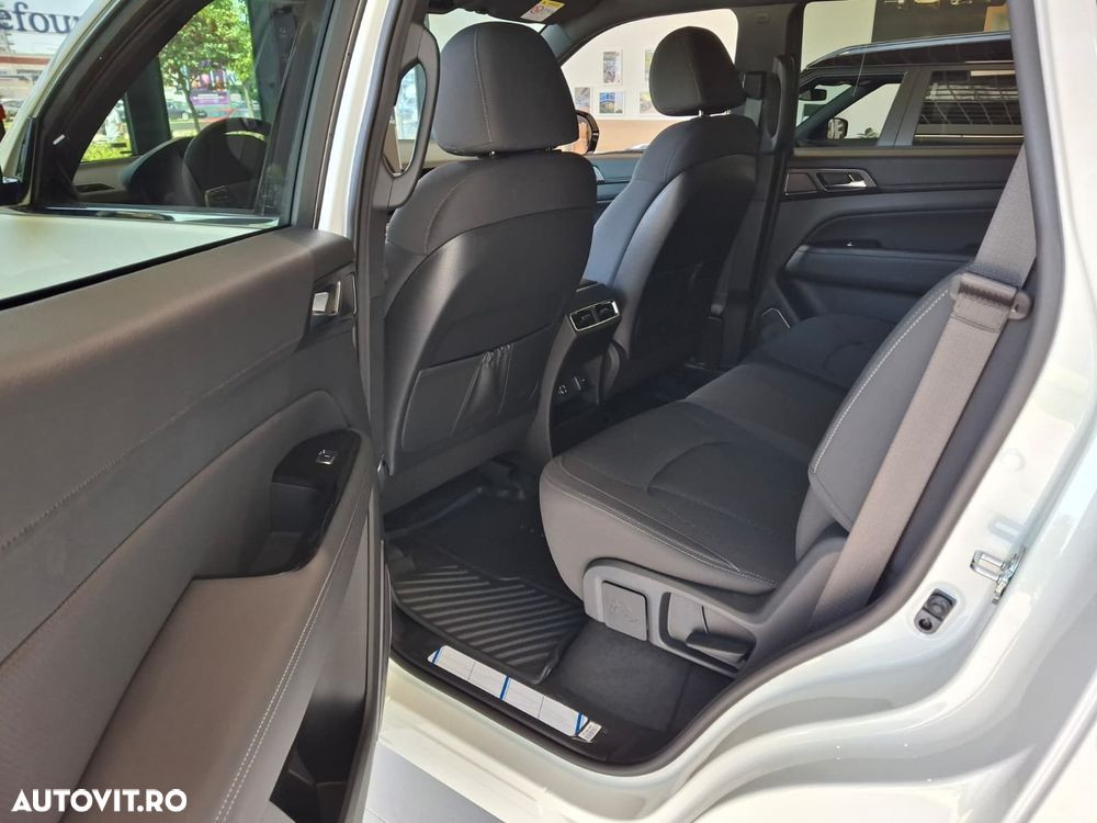 KGM Rexton - 10