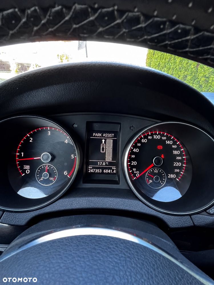 Volkswagen Golf - 11