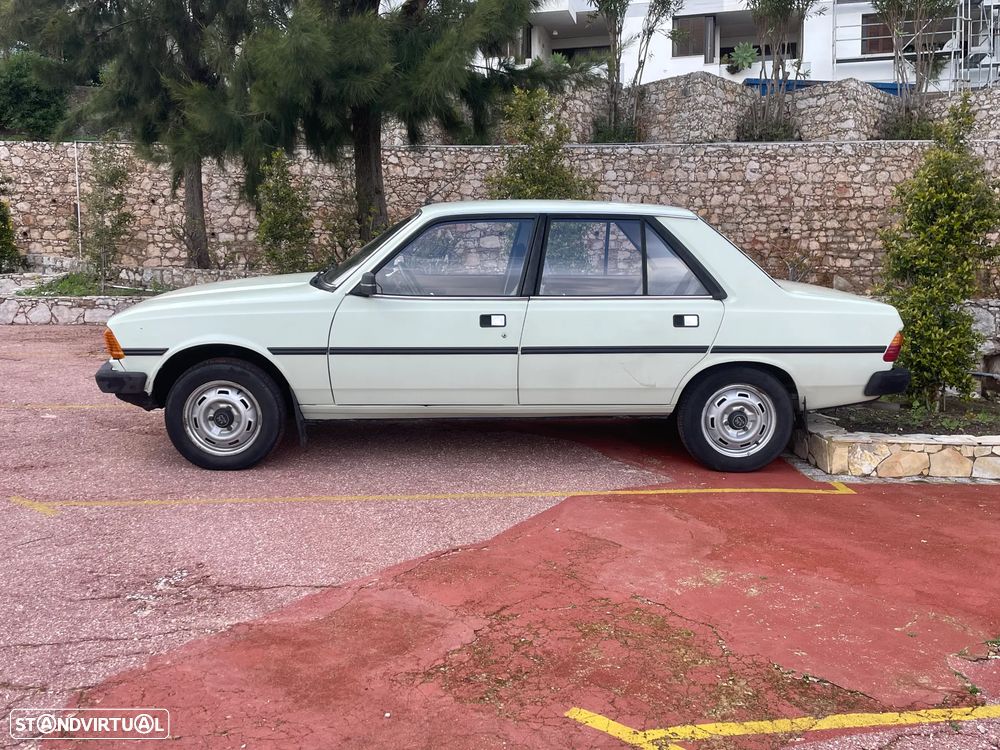 Peugeot 305 - 2