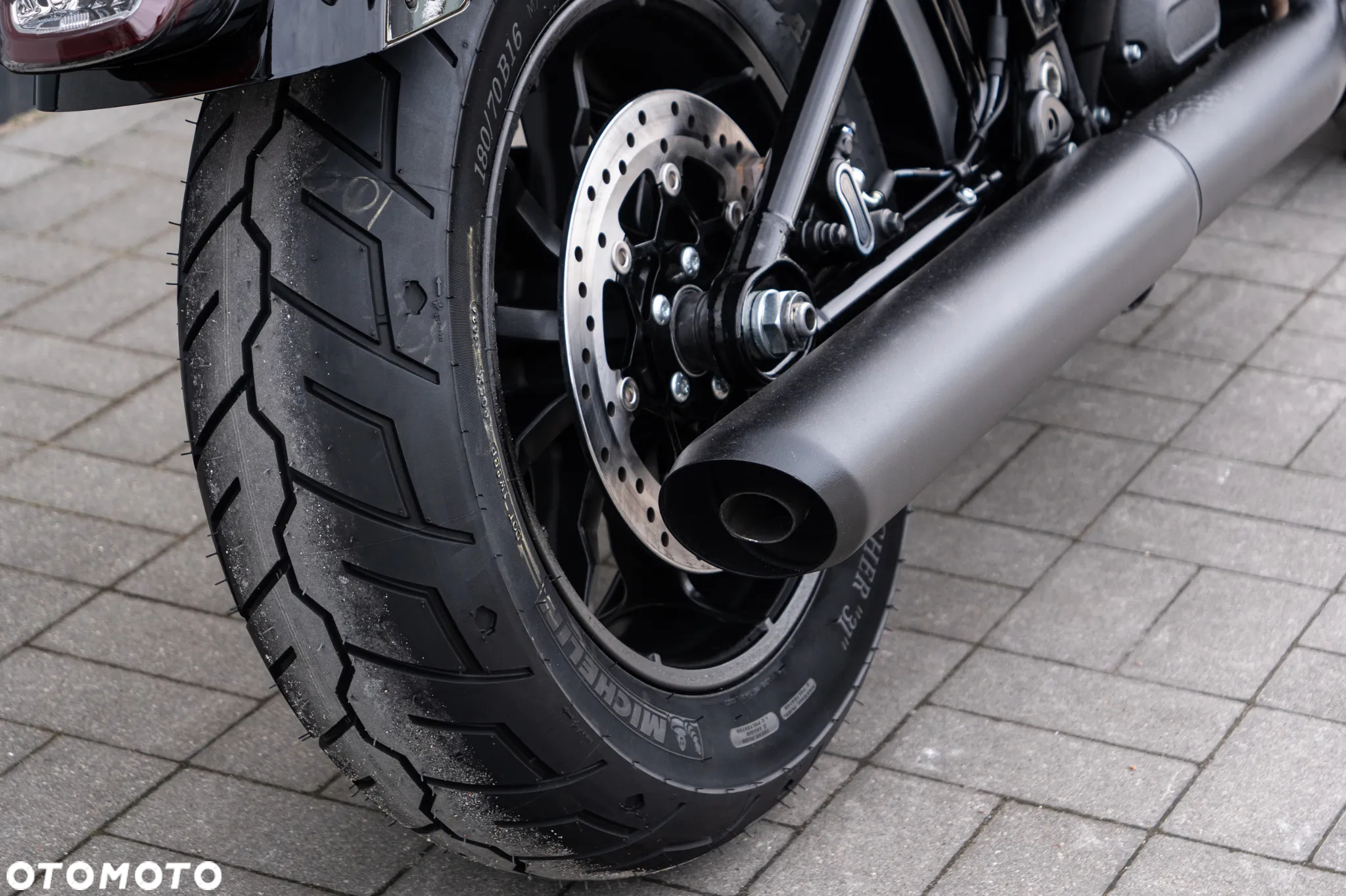 Harley-Davidson Softail Low Rider - 29