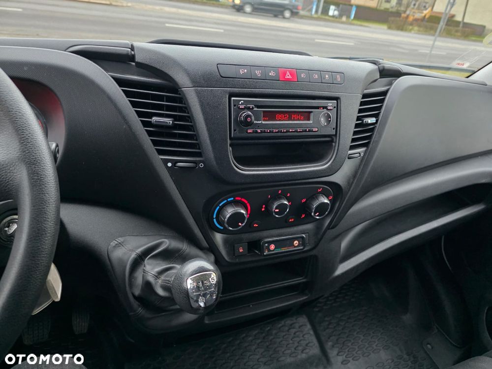 Iveco 35c16 Kontener+Winda - 10