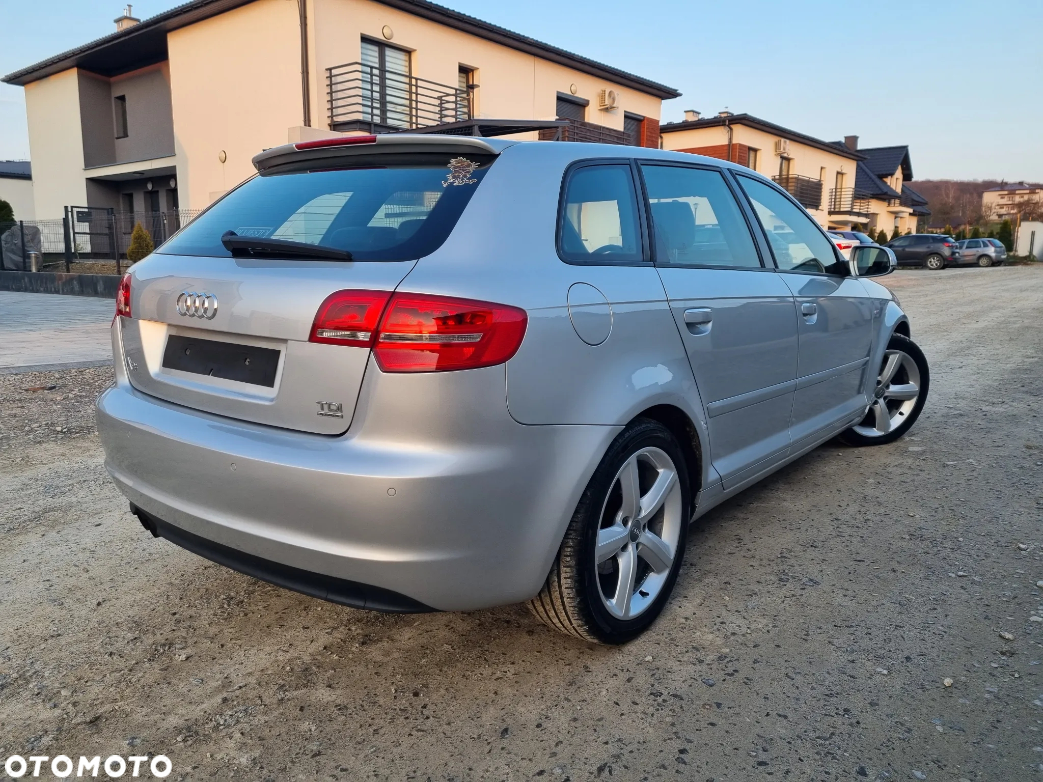 Audi A3 2.0 TDI Sportback DPF quattro S line Sportpaket plus - 3