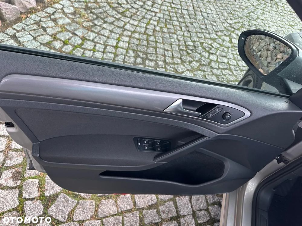 Volkswagen Golf 1.2 TSI BlueMotion Technology Comfortline - 18