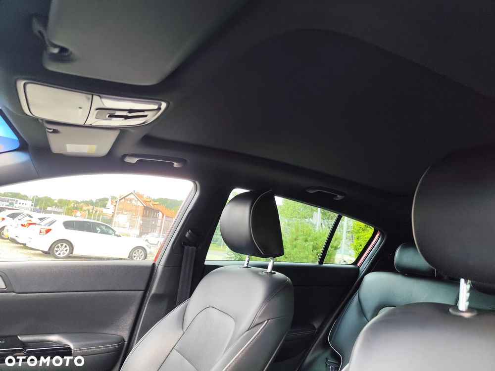 Kia Sportage 2,0 CRDI AWD GT Line - 38
