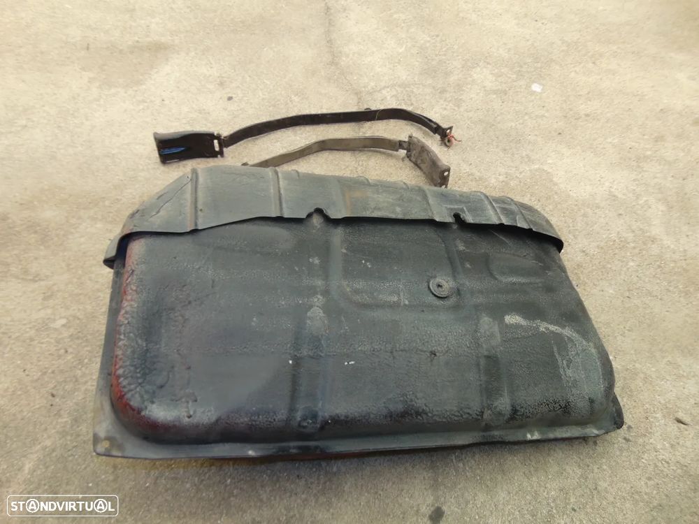 Toyota Supra 3000 turbo depósito gasolina - 8