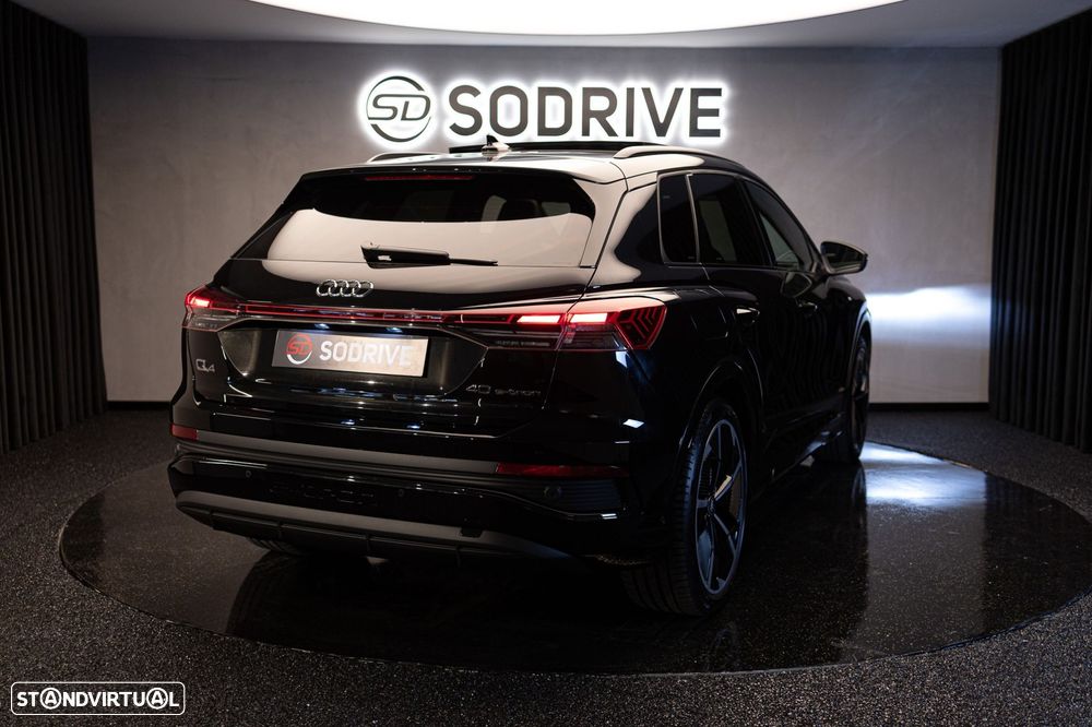 Audi Q4 e-tron 40 - 42