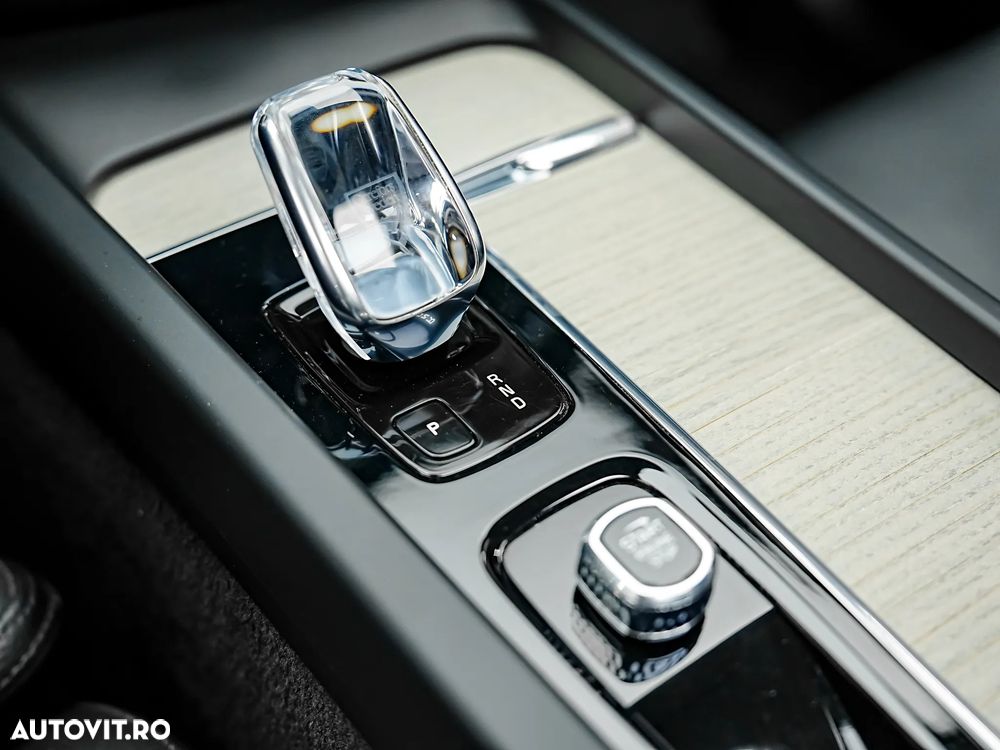 Volvo XC 60 Recharge T6 Twin Engine eAWD Inscription Expression - 14