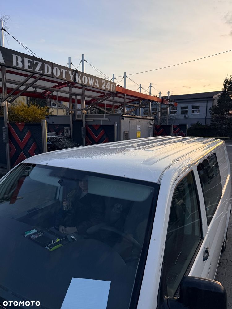 Volkswagen Transporter - 12