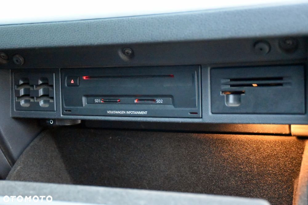 Volkswagen Golf 1.6 TDI BlueMotion Technology Cup - 27