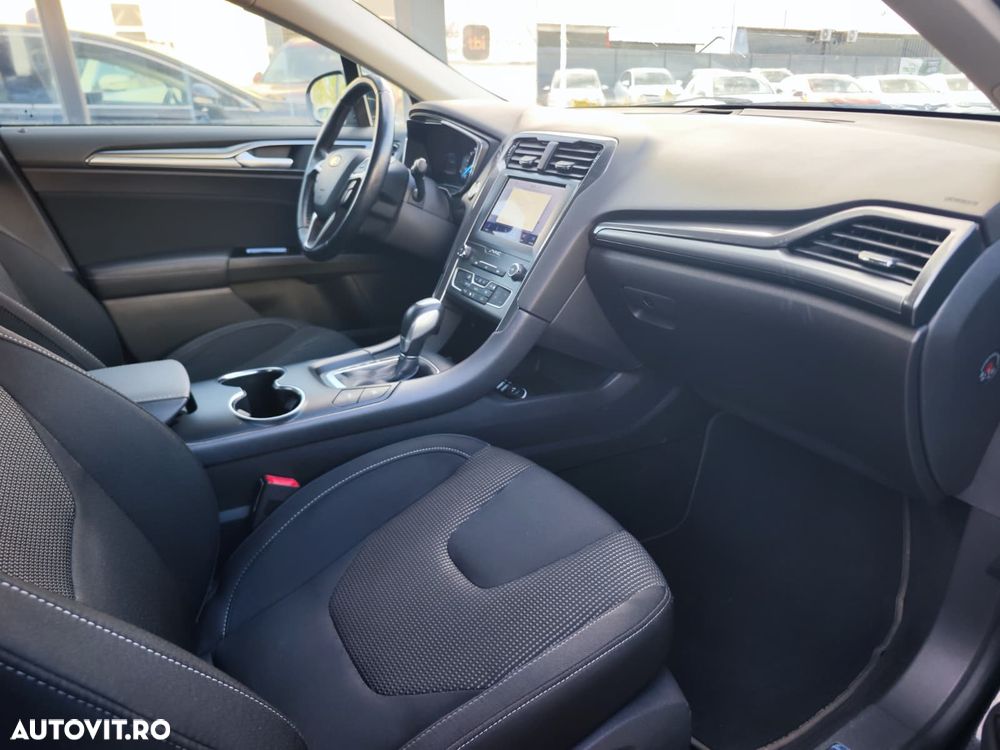 Ford Mondeo - 7