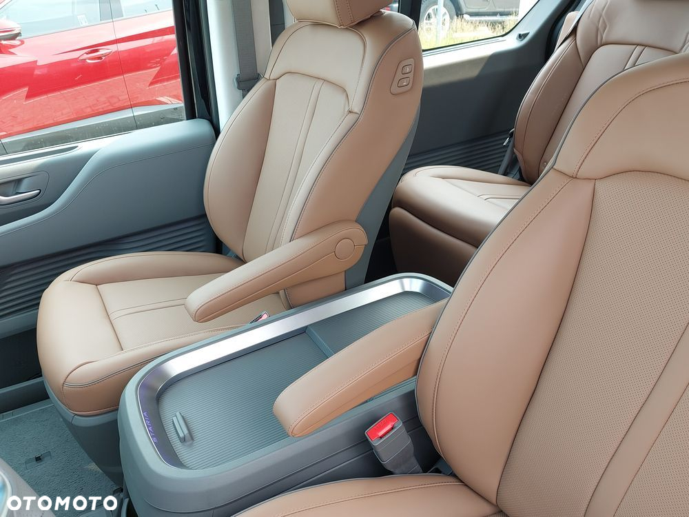 Hyundai Staria 1.6 T-GDI HEV Luxury - 8
