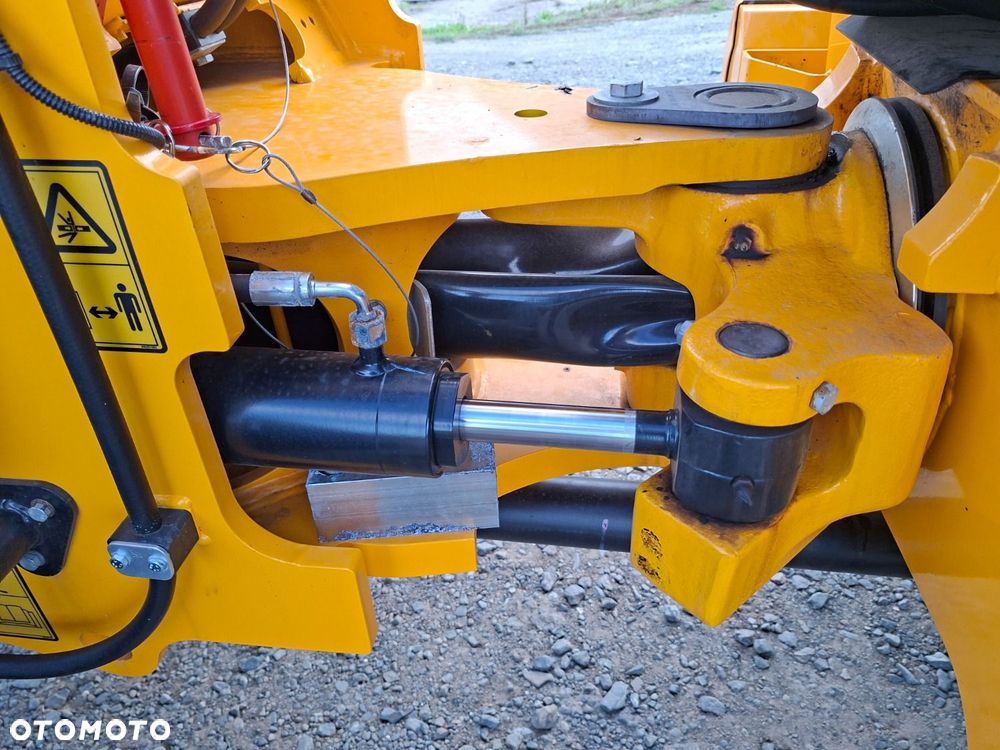 JCB 409 Sv - 32