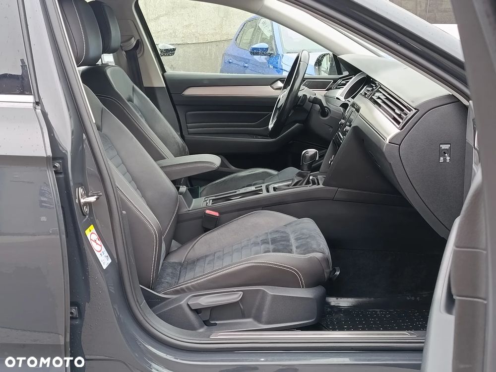 Volkswagen Passat - 8