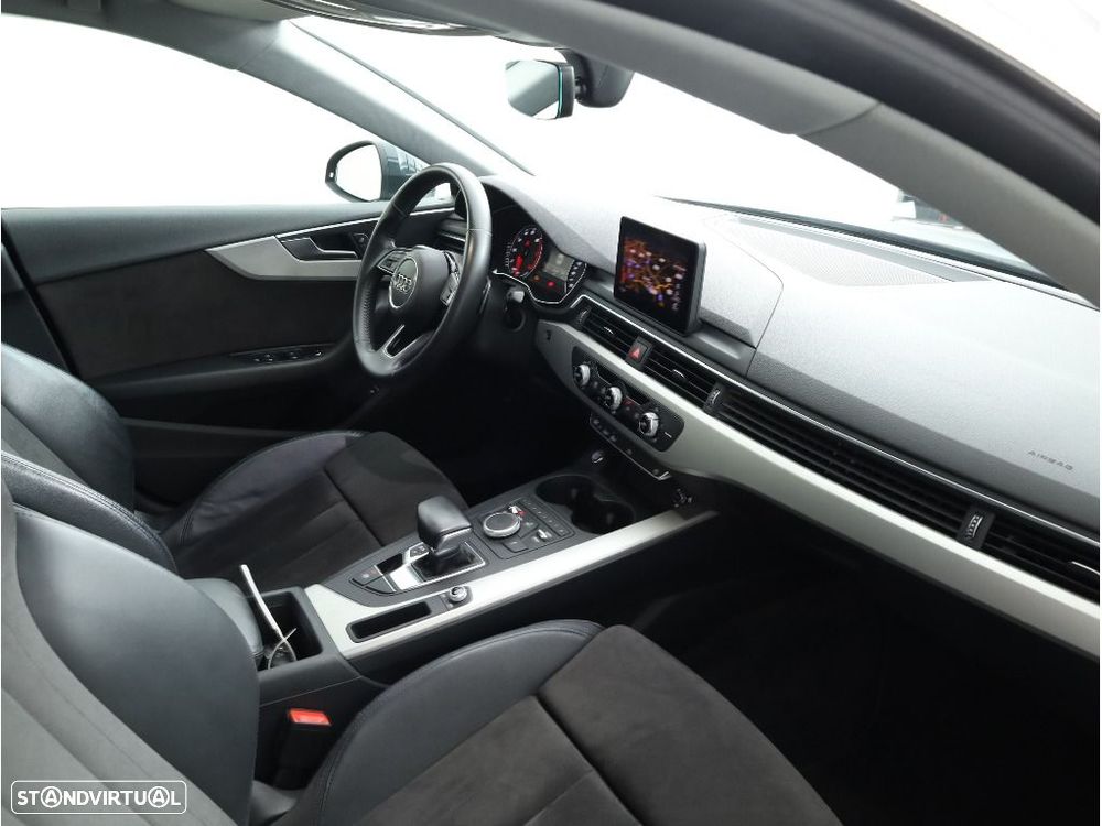 Audi A5 Sportback 35 TFSI S tronic - 13
