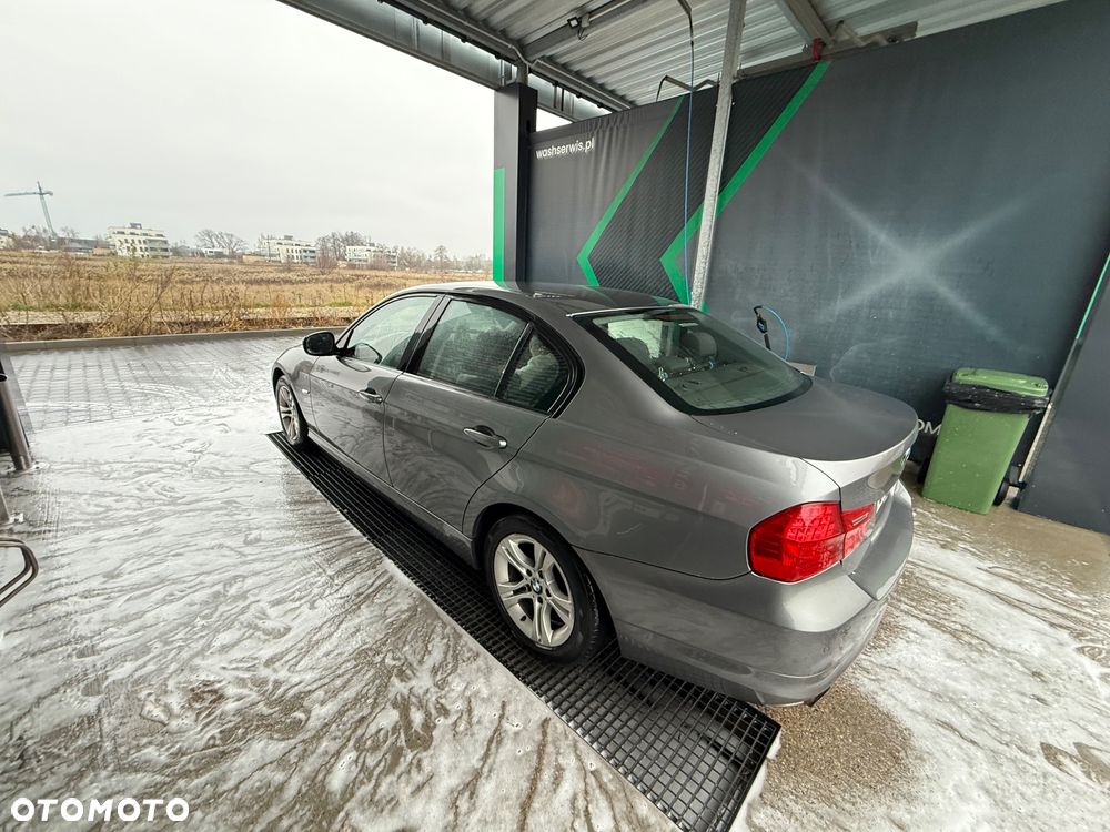 BMW Seria 3 318d DPF Edition Lifestyle - 3