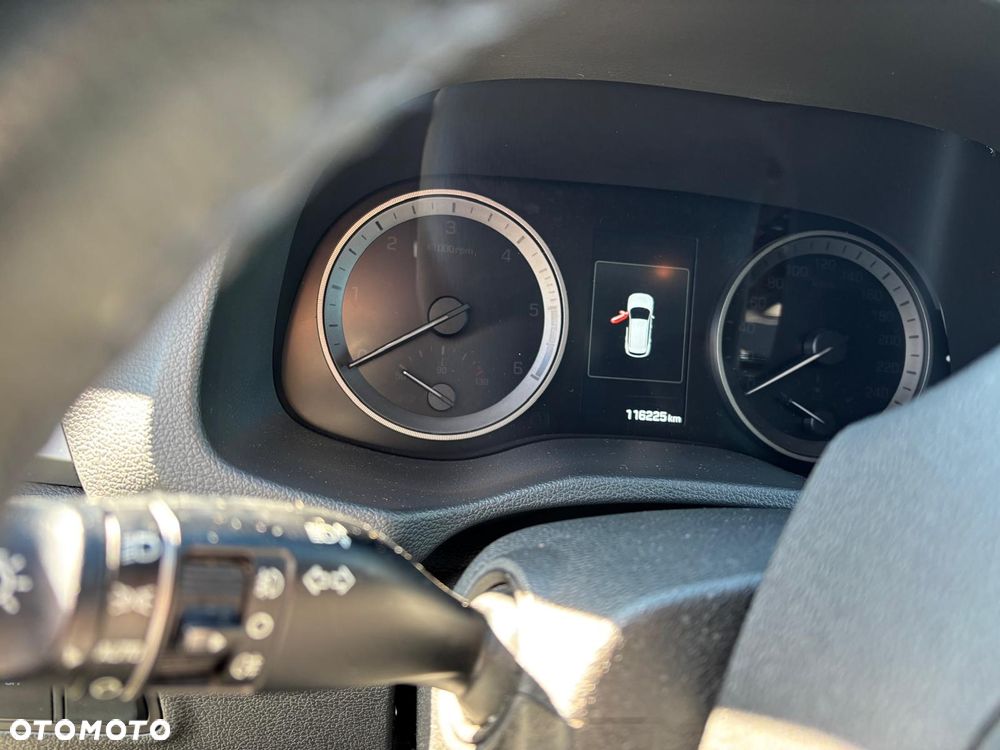 Hyundai Tucson 2.0 CRDI BlueDrive Style 2WD - 9