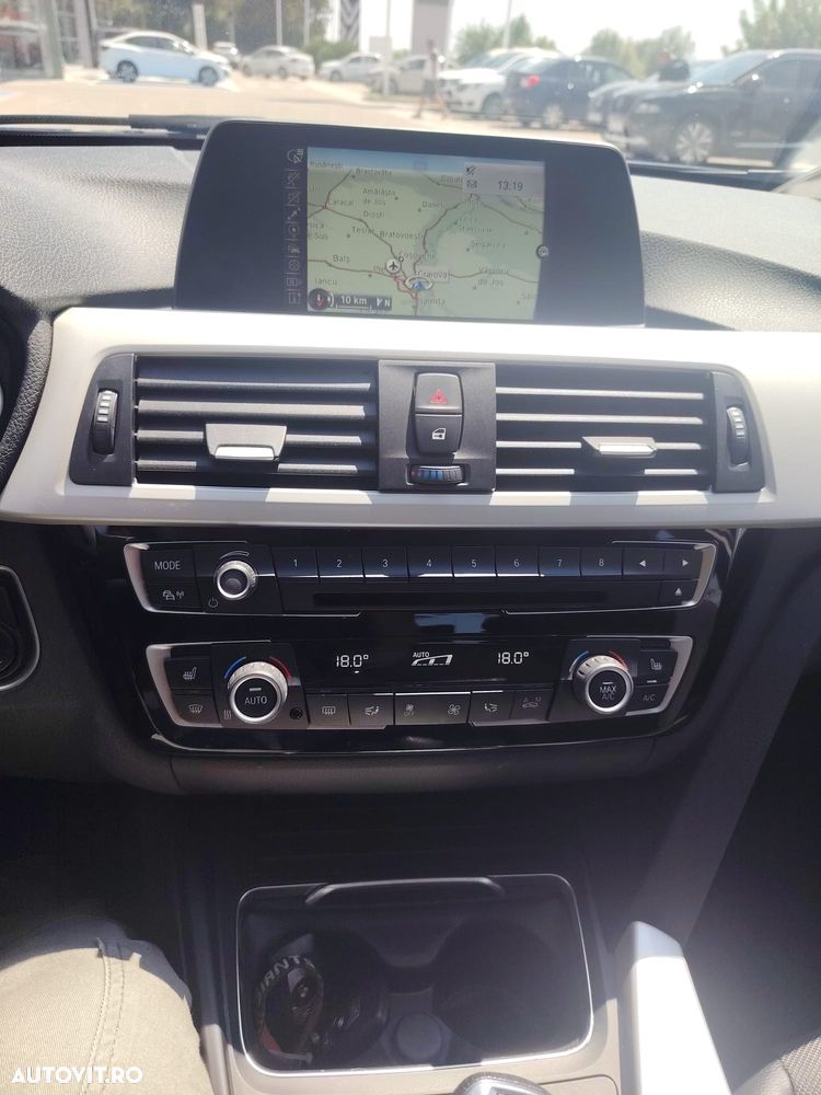 BMW Seria 3 320d xDrive AT - 16