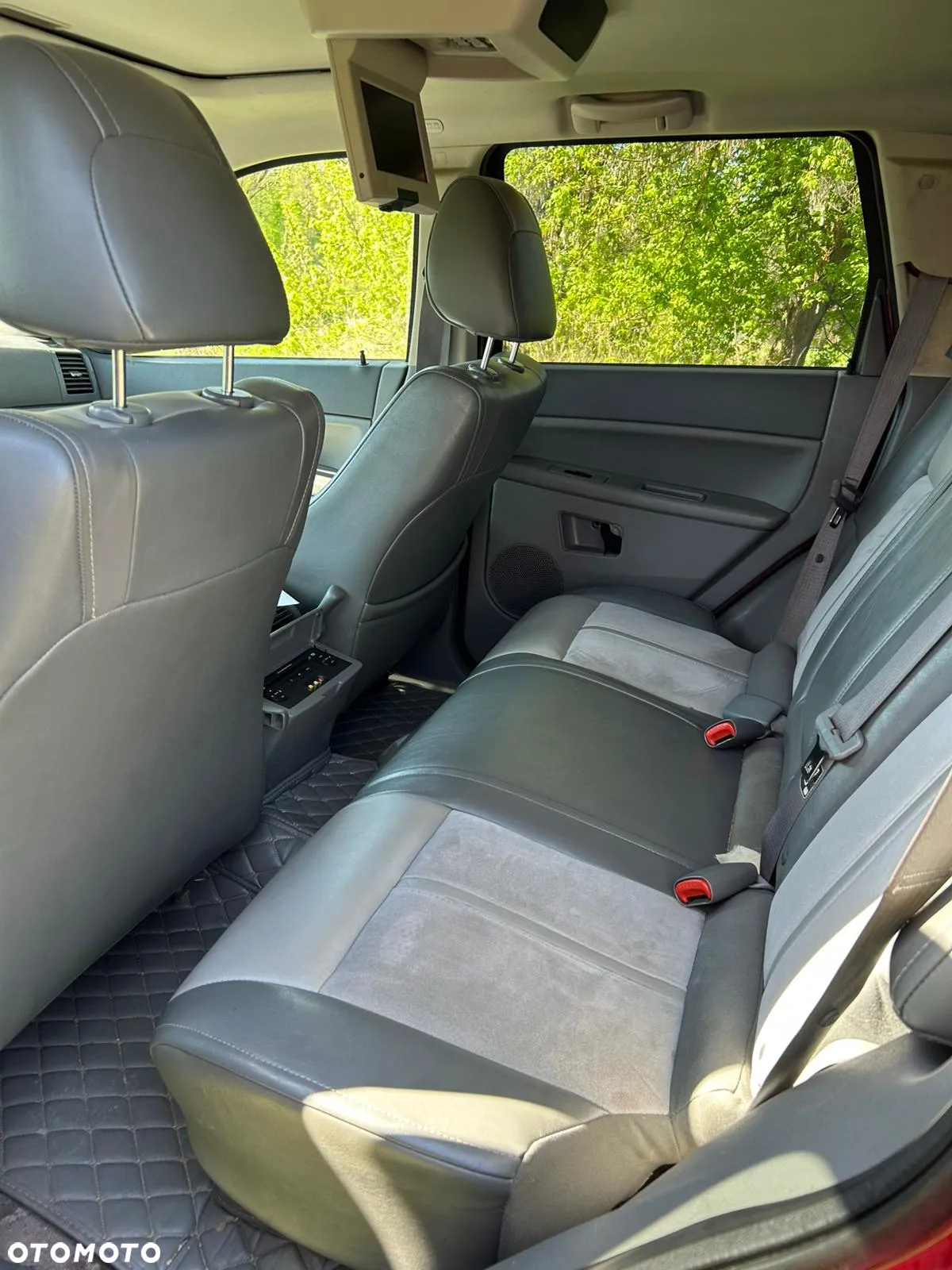 Jeep Grand Cherokee 5.7 V8 Overland - 34