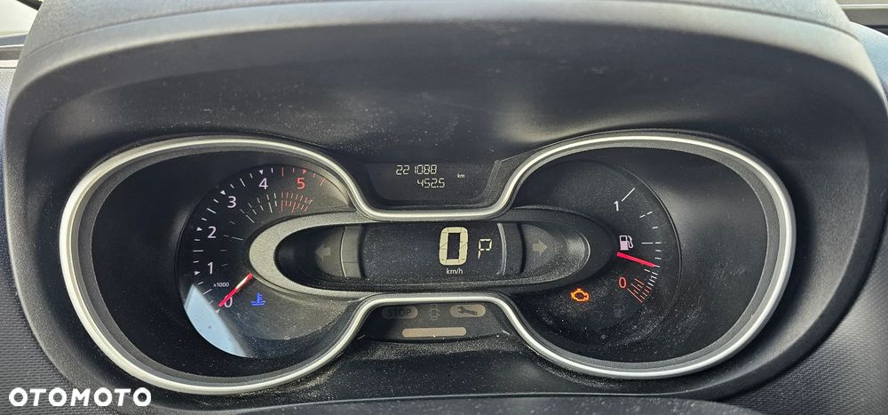 Renault Trafic - 22